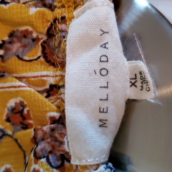 Floral l/s blouse, elastic at waist  and elastic end of sleeve w/ruffle - Picture 5 of 5